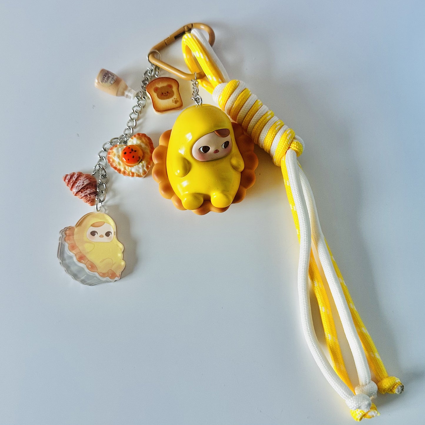 Egg Tart - Pucky Egg beanie