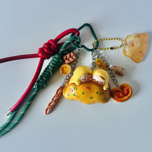 Omellete - Pucky Egg beanie